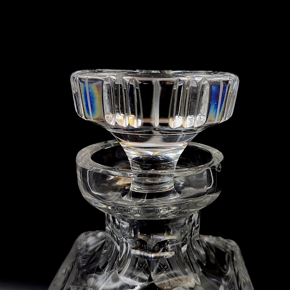 Sparkling Crystal Cut Crystal Decanter w Etched Floral Pattern Pinwh & Star Patt - Picture 4 of 13